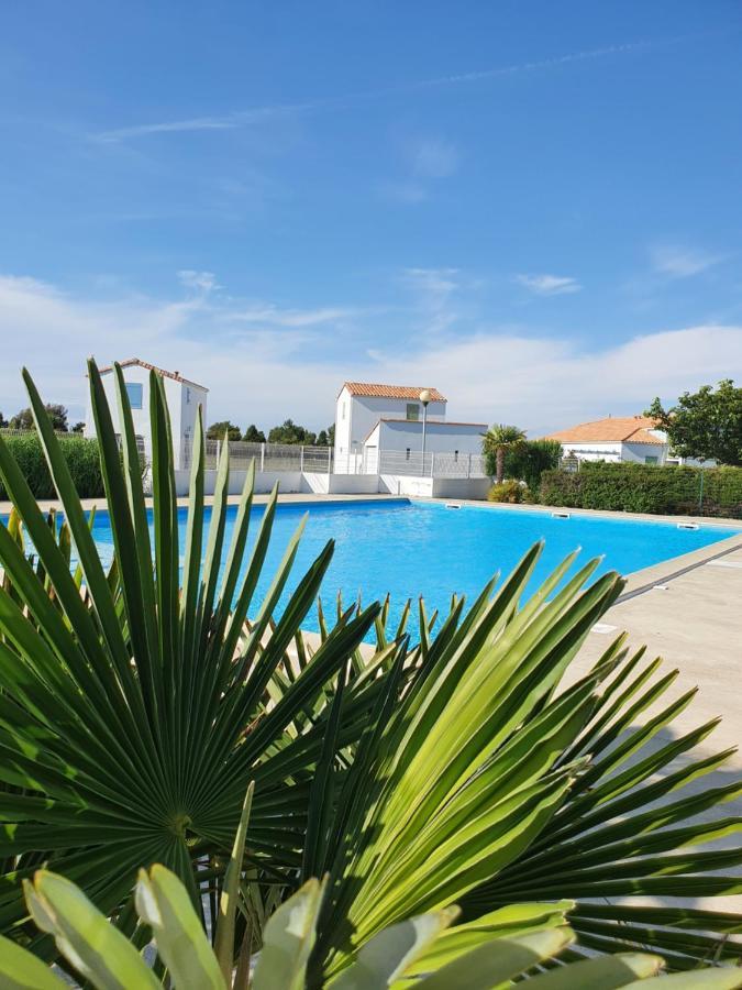 Maison Les Embruns Avec Piscine Collective La Faute-sur-Mer Exterior foto